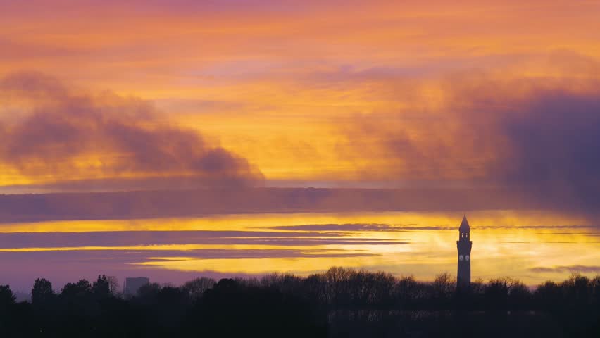 Birmingham University Clock Tower Sunset.
Time lapse shot of a sunset sky behind the Joseph Chamberlain Memorial Clock Tower at Birmingham University.