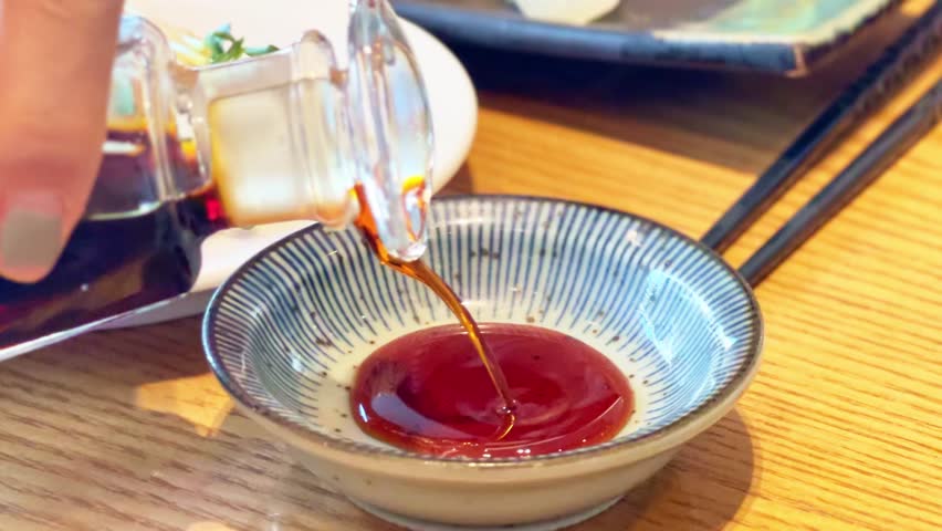 to prepare soy sauce to eat with food