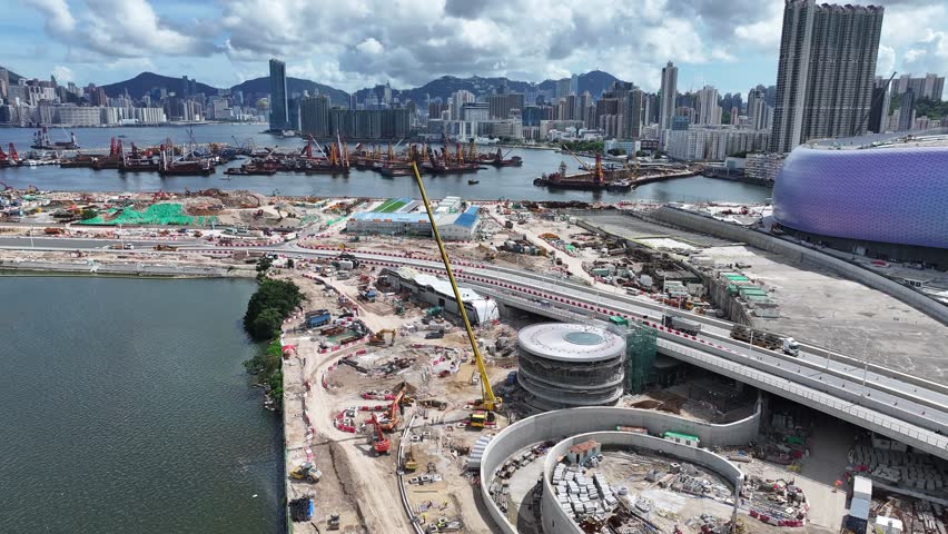 Central Kowloon Route in constructing flyovers and underground carriageways at Kai Tak Interchange connect road network in Yau Ma Tei, West Kowloon and Kowloon Bay, which can alleviate traffic 
