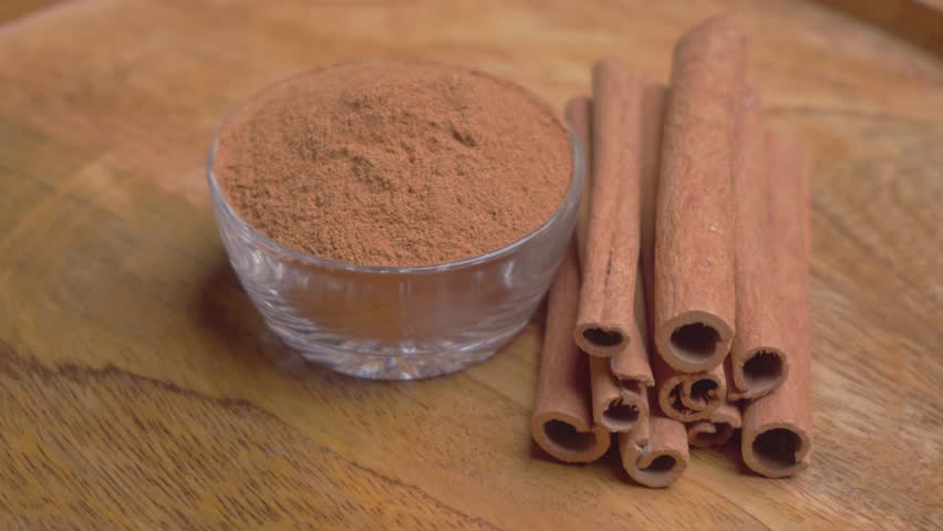 Cinnamon (Dalchini) with Cinnamon Powder