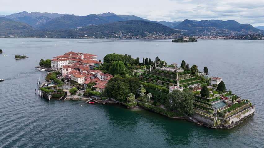 Bird's-eye view of Isola Bella (Beautiful Island) on Lake Maggiore, Italy