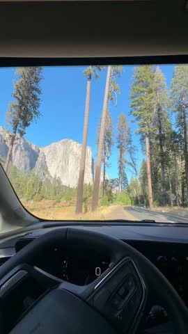 Pulling Over to Admire El Capitan (Yosemite National Park, California, USA)
