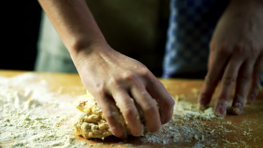 Fresh Pasta Machine Italian Food. Prepare Spaghetti And Linguine. Cooking Traditional Italian Homemade Pasta. Italian Cuisine. Make Spaghetti Or Fettuccine. Fresh Pasta Dough. Italian Food Pasta Dish