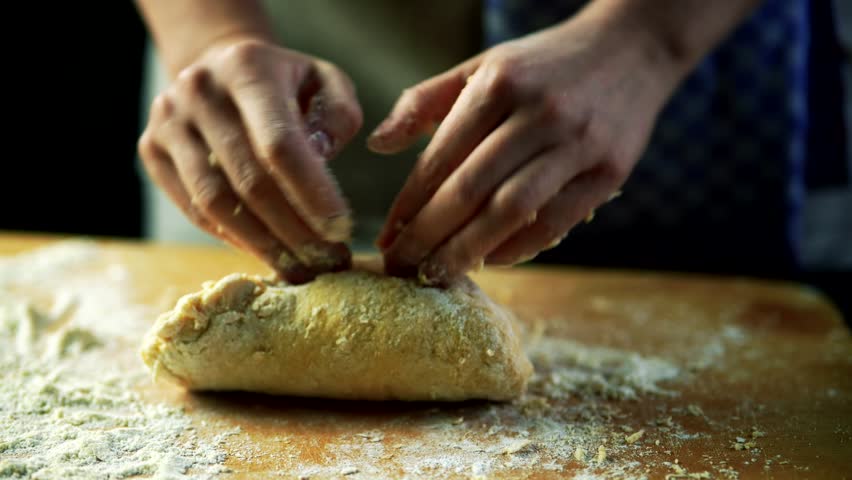 Fresh Pasta Machine Italian Food. Prepare Spaghetti And Linguine. Cooking Traditional Italian Homemade Pasta. Italian Cuisine. Make Spaghetti Or Fettuccine. Fresh Pasta Dough. Italian Food Pasta Dish