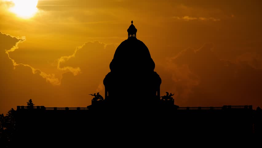 Sacramento: State Capitol of California at Sunset, Time Lapse with Red Sun and Fiery Sky, USA