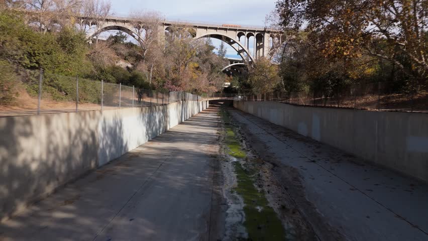 Dry Riverbed and the Colorado Street Bridge in Autumn