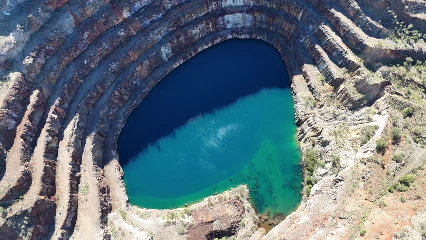 The Mary Kathleen open-cut uranium mine, which operated between 1956 and 1963 and again between 1975 and 1982. It produced millions of tonnes of uranium ore, one of Australia’s oldest mines.