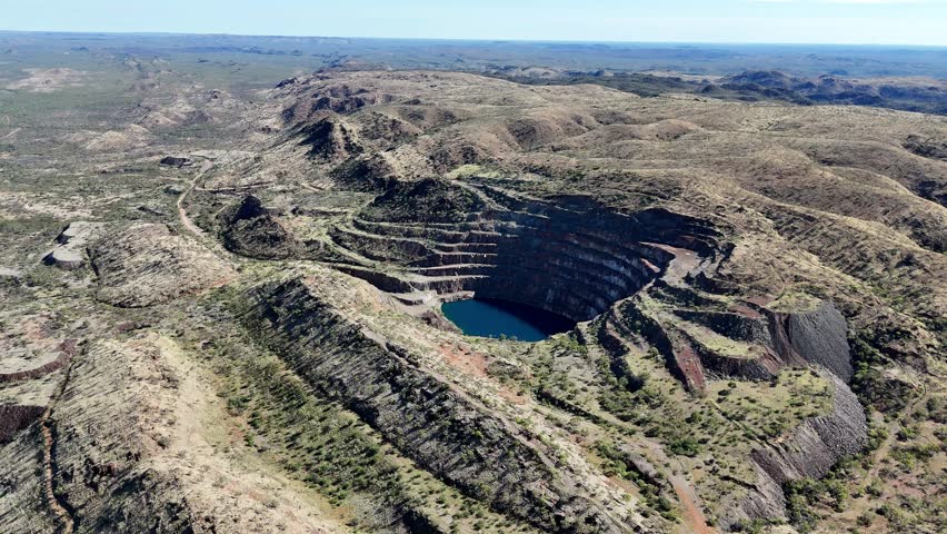 The Mary Kathleen open-cut uranium mine, which operated between 1956 and 1963 and again between 1975 and 1982. It produced millions of tonnes of uranium ore, one of Australia’s oldest mines.