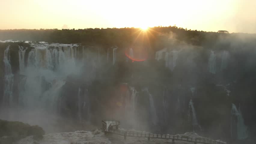 iguaçu falls cataracts water sunset sunrise waterfall 