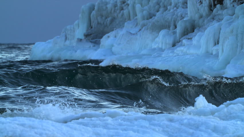 Frozen Waves Discovering the Incredible Beauty of Ice and Ocean Dynamics Found in Nature
