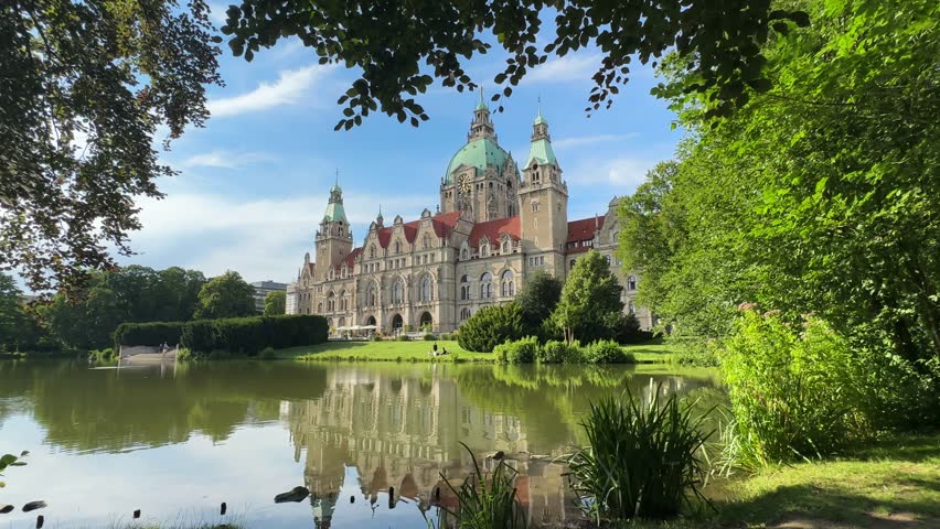 Neues Rathaus (New Town Hall) in Hanover, Germany