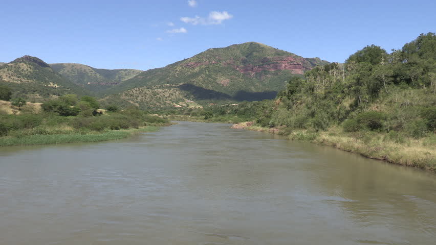 A wide shot of the Umkomaas river 