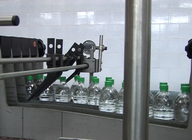 Conveyor for the production of carbonated drink