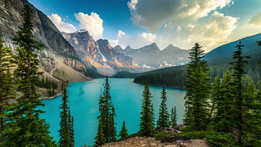 Discovering Lake Minnewanka – A Scenic Gem in Banff National Park, Alberta 