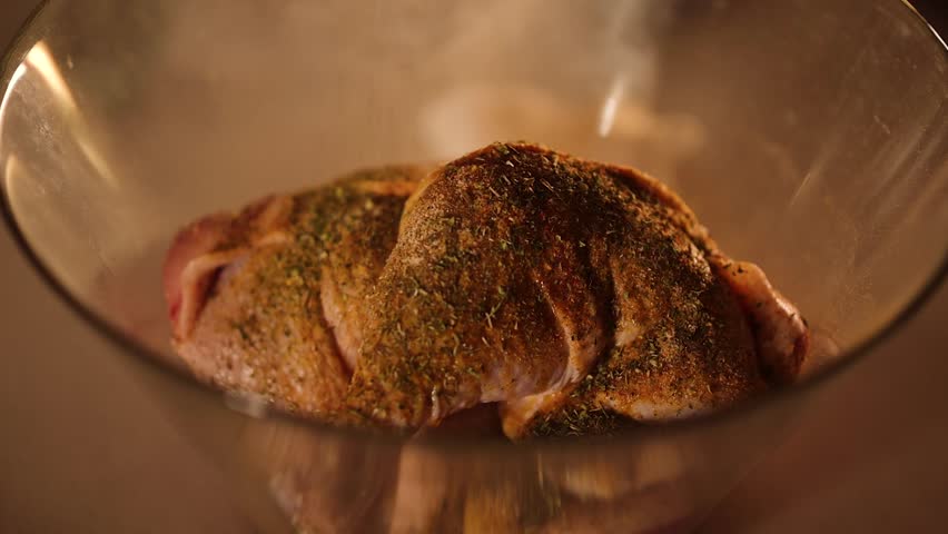 Home cooking routine to seize the moment with flavorful marinated chicken