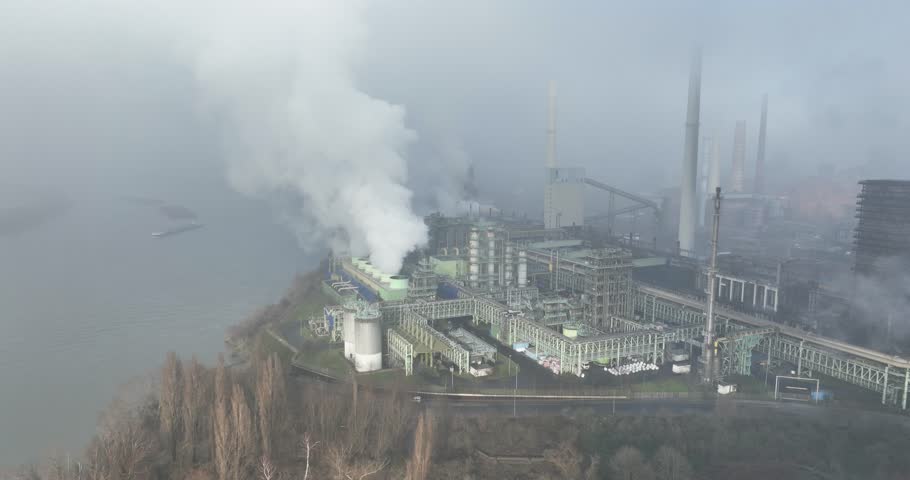 Schwelgern cokes factory, heavy metal industrial, climate change, fossil fuels and heavy smog pollution.