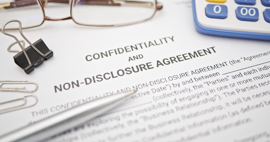A confidentiality and non-disclosure agreement (NDA) document, relates to topics such as business confidentiality, information security, intellectual property protection, and corporate contracts.