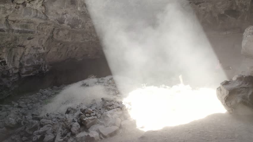 Tea Kettle Cave in Idaho