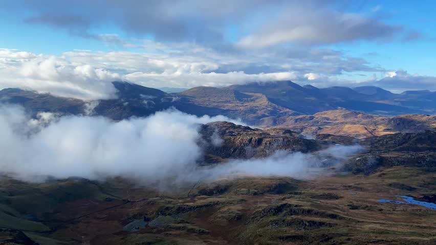 Time-Lapse: Clouds Rolling Through the Valley in Croesor, Penrhyndeudraeth, Snowdonia (Eryri) National Park, Wales.