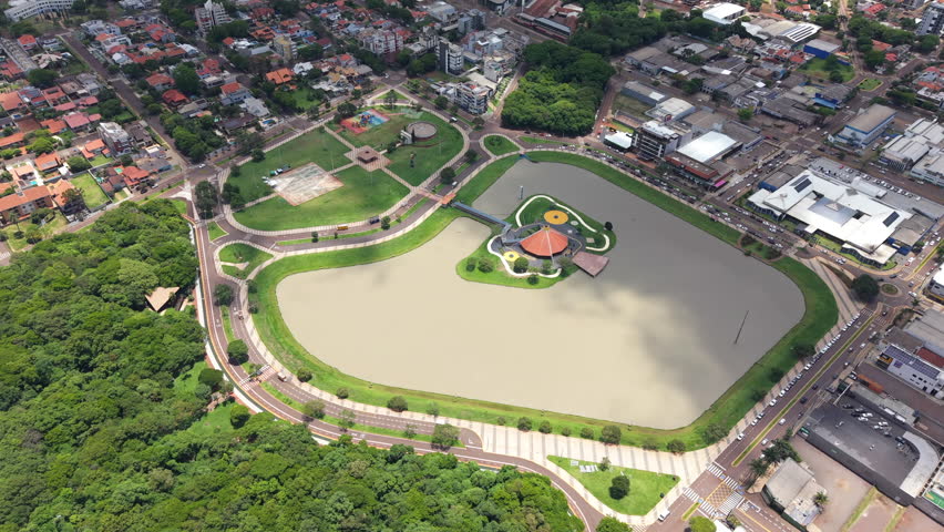 The Municipal Lake of Toledo, located in Paraná, Brazil, surrounded by scenic views and urban charm.