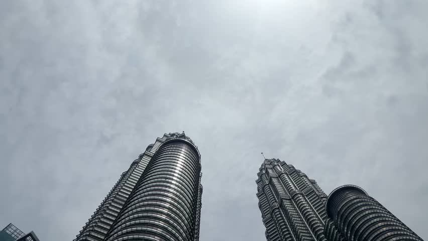 KUALA LUMPUR, MALAYSIA - OCTOBER 20, 2024 : view of Saloma Link, a landmark bridge that connect Kuala Lumpur city centre and Kampung Bharu, a cultural local attraction in Malaysia