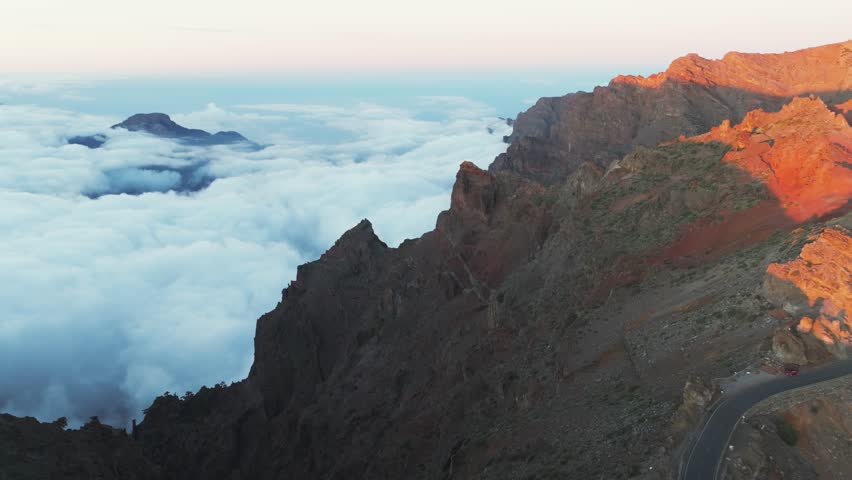 Caldera de Taburiente National Park, La Palma: The magic of sunrise and a sea of clouds