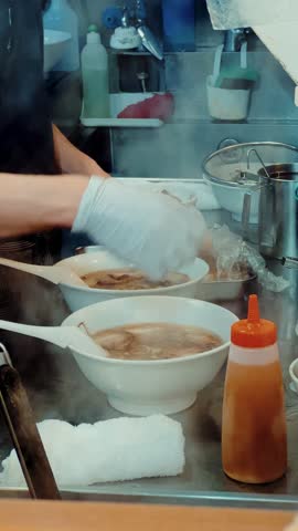 4K Ramen Shop in Osaka at Japan,Chef made a Ramen noodles process