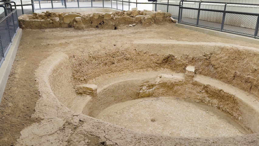 Handheld shot of archeological site built by the Ancestral Puebloans in Mesa Verde National Park, Montezuma County, Colorado, USA