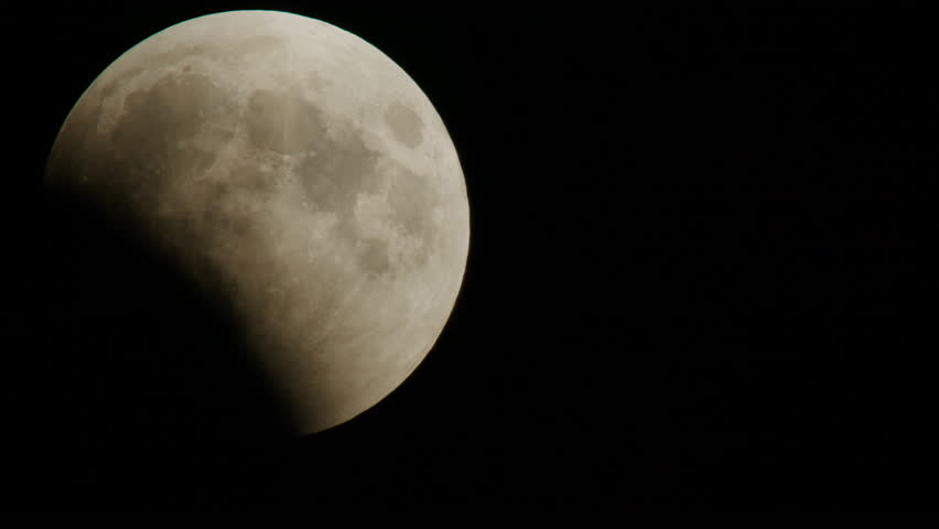 Movement of the full Moon across the sky during the Lunar Eclipse on March 14, 2025. The shadow from the Earth falls on the disk of the Moon.