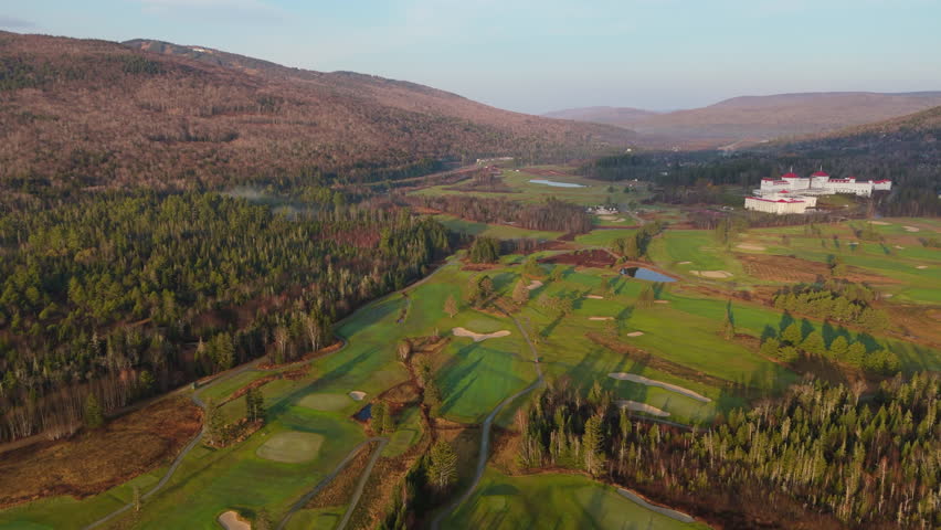Stunning fall foliage in Mount Washington, New Hampshire. Enjoy vibrant colors and enchanting landscapes, making it the perfect getaway destination for all visitors