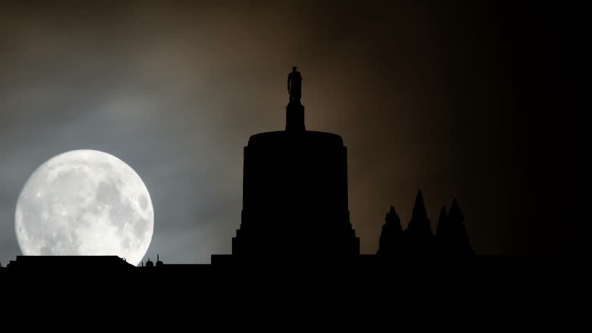 Salem: Oregon State Capital Building, Time Lapse by Night with Full Moon, USA