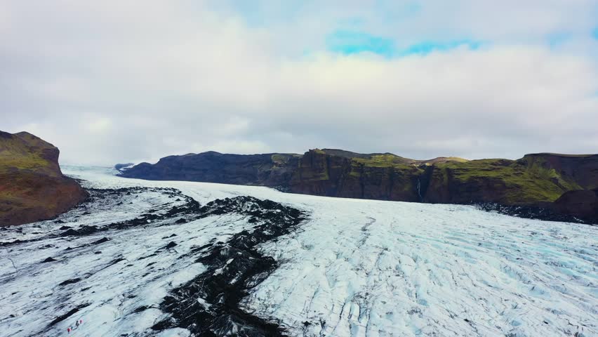Vast Icelandic Glacier in Scenic Landscape