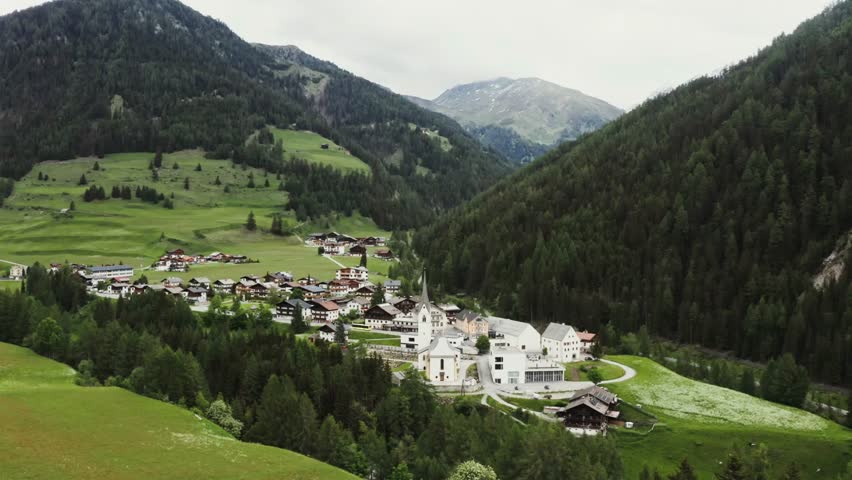 new zealand village in the midle of montain
