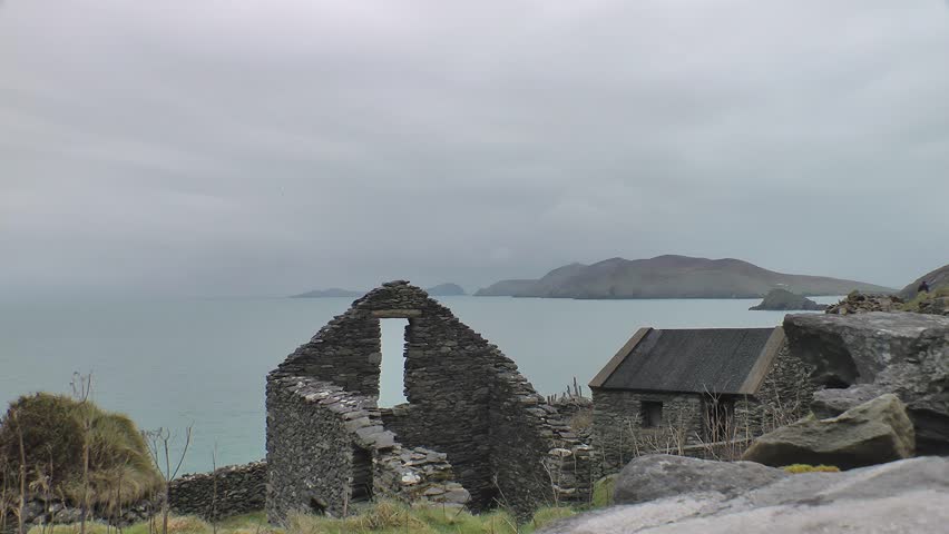 Ruins with the Blasket Islands in the background, Dingle Peninsula , Slae Head drive, County Kerry, Ireland