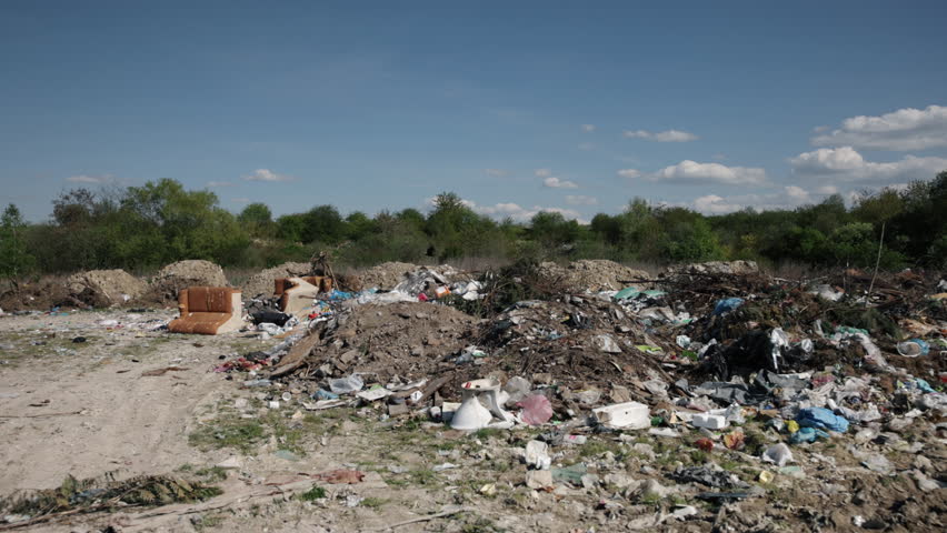 Waste problem, Land waste, Garbage landscape. Garbage heaps covering vast areas portray grim scene environmental neglect, underlining urgent need for better waste administration.