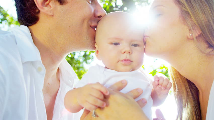 baby photo with parents