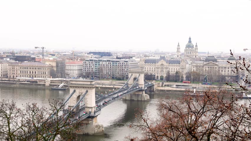 A view of the Tuna river and the Szechenyi Chain Bridge (Széchenyi Lánchíd) from the Buda side of Budapest, Budapest, Hungary