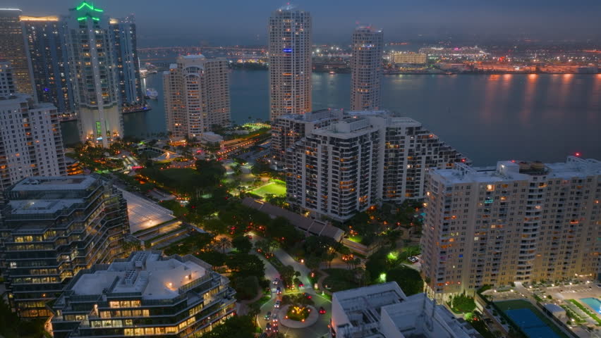 Immerse yourself in the exhilarating nightlife of Downtown Miami, where the breathtaking skyline and picturesque views of Brickell Key leave every visitor in awe within this vibrant and dynamic city