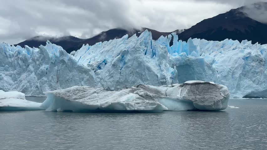 Sailing along Perito Moreno Glacier