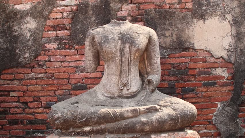Ruins of Buddhist statues at Wat Chaiwatthanaram, Ayutthaya, Thailand