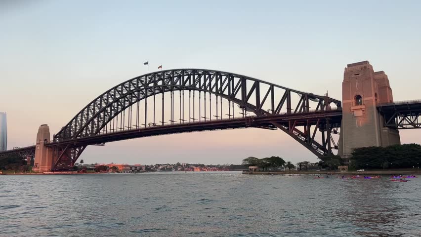 Sydney Houbour bridge and Opera House early morning