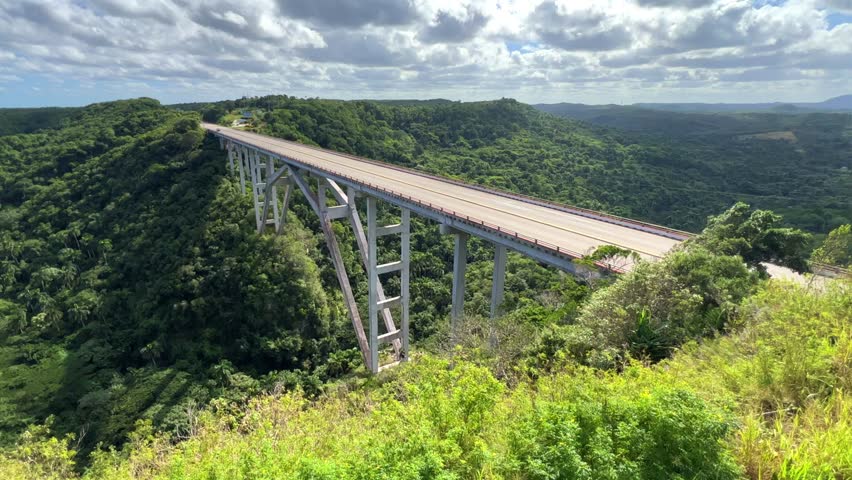 The Bacunayagua Bridge is a landmark of the Island of Freedom, connecting two parts of the Via Blanca highway. View from the Bacunayagua observation deck on the main Havana-Varadero road. Cuba