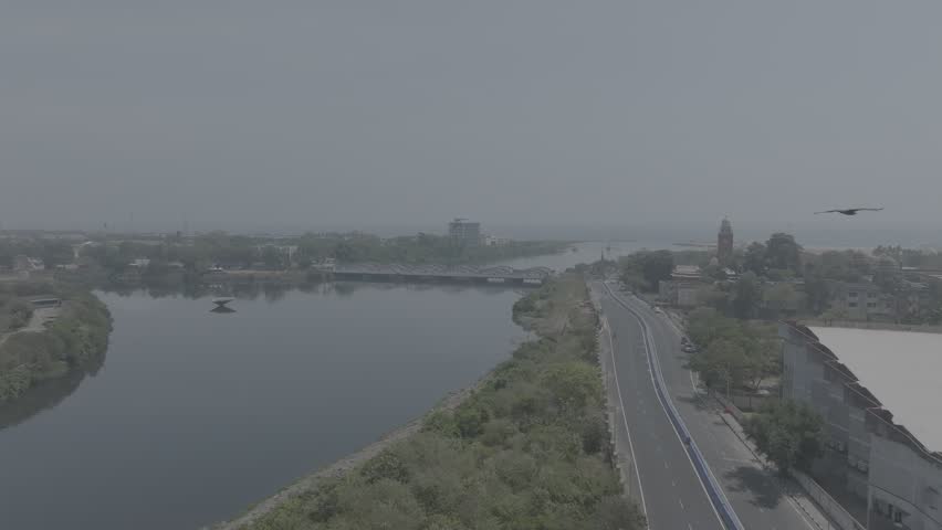 Chennai City 4K RAW Format

Chennai, on the Bay of Bengal in eastern India, is the capital of the state of Tamil Nadu.