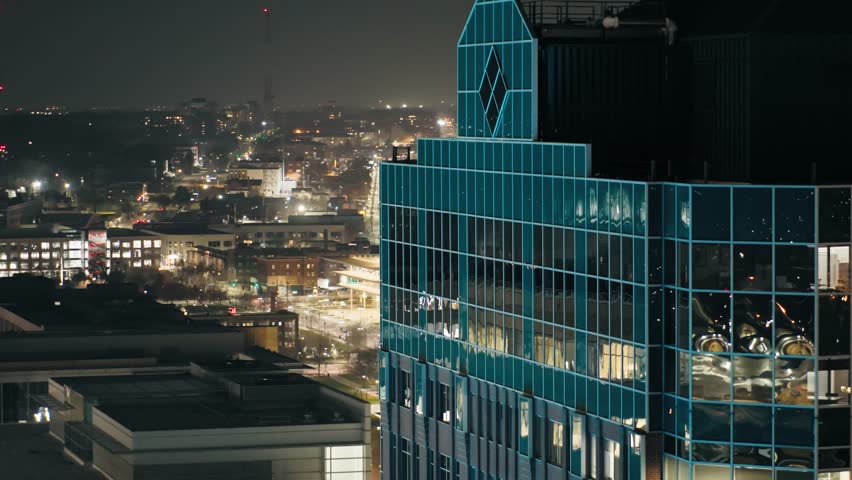 A closeup flyby of a building downtown Des Moines Iowa.