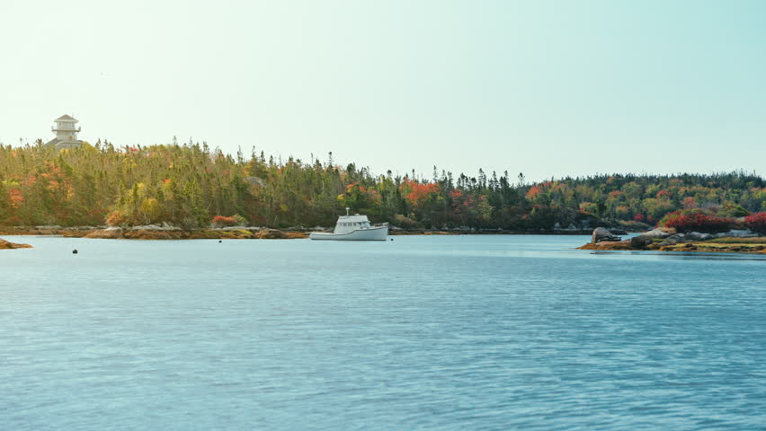 Nova Scotia’s landscapes.
Breathtaking, with rugged coastlines, rolling hills, forests, and charming villages. Stunning views and a perfect blend of nature, beauty, and serenity.