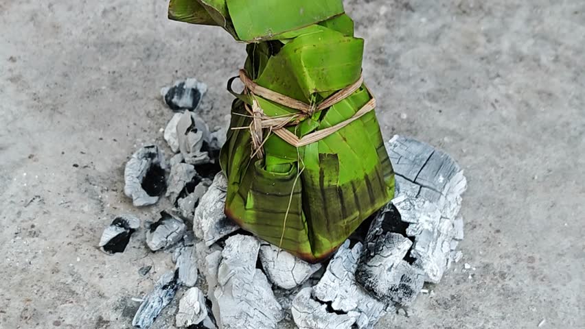 Steamed fish with banana leaves