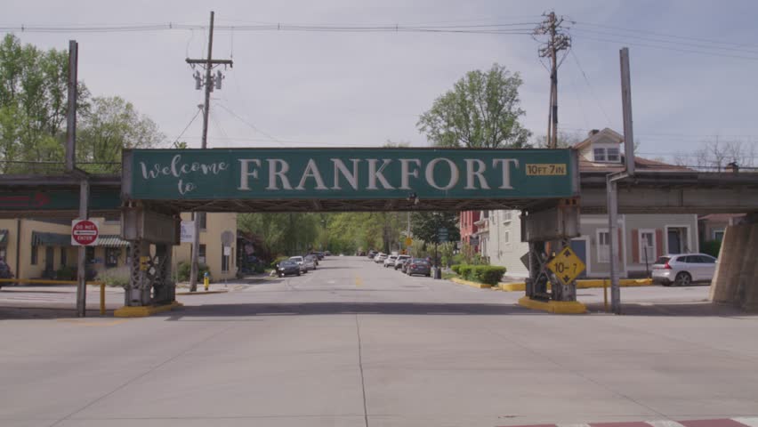 Frankfort Kentucky Welcome sign straight ahead