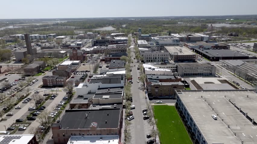 Columbus, Indiana downtown with drone video moving forward.