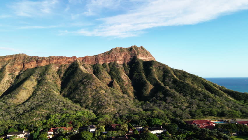 Aerial Scenic Shot Of Nu�Uanu Pali Cliff Under Clouds, Drone Flying Forward On Sunny Day - Honolulu, Hawaii