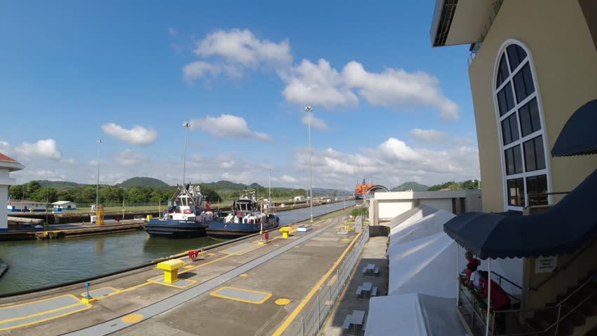 Time-lapse of ships passing through Miraflores Locks, Panama Canal